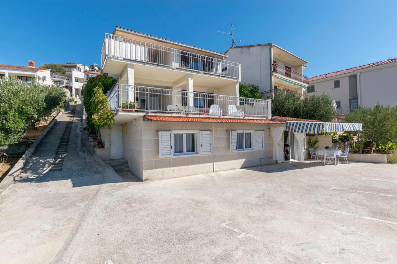 Apartments Dragica Donji Okrug (Ciovo) Exterior foto